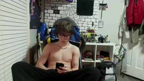 gavatr0n online show from June 11, 2:53 am