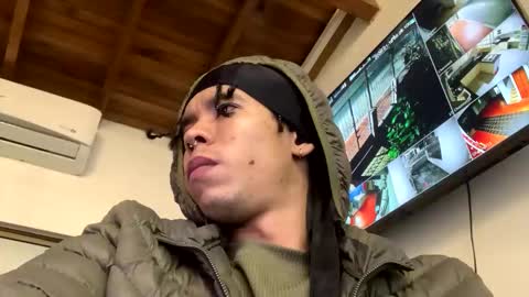 Andrs  online show from January 16, 8:28 am