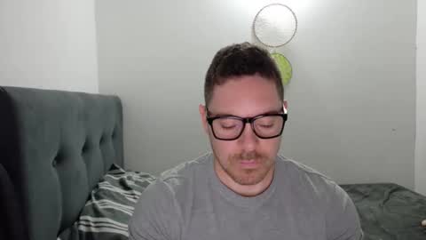 genesis_wb online show from March 18, 3:09 am