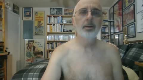 Snapshot of gentcallr chatting on February 21, 10:04 pm Steve online show from February 21, 10:04 pm