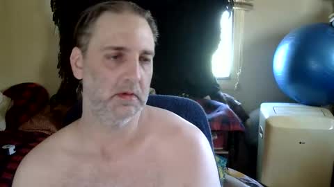 geoffbmn online show from April 19, 10:34 pm