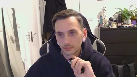 georgek0011 online show from April 21, 9:54 pm