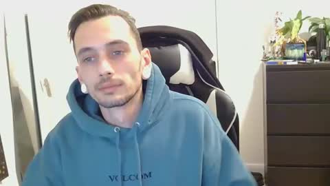 georgek0011 online show from November 24, 1:06 am