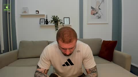 Snapshot of gerard_finbar chatting on March 7, 4:44 pm Gerard Finbar online show from March 7, 4:44 pm