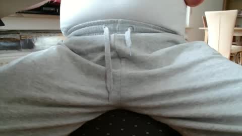 germanandy71 online show from November 24, 12:17 pm