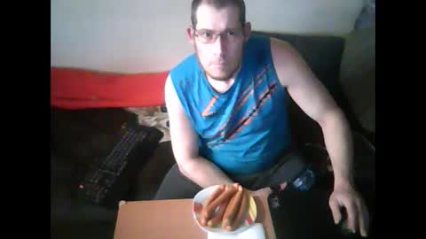 Snapshot of germantslover39 chatting on February 6, 11:10 am Alex39 online show from February 6, 11:10 am