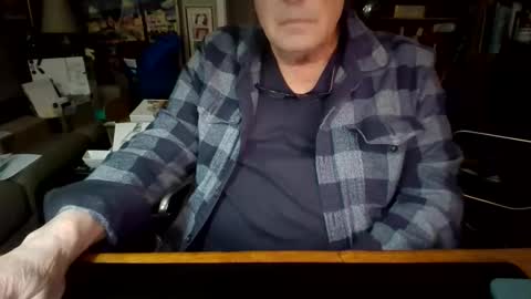 Snapshot of gerrardjj chatting on March 1, 10:10 pm Jason online show from March 1, 10:10 pm