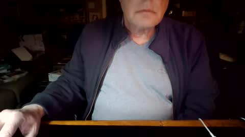 Snapshot of gerrardjj chatting on March 4, 11:00 pm Jason online show from March 4, 11:00 pm