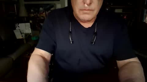 Snapshot of gerrardjj chatting on February 4, 8:59 pm Jason online show from February 4, 8:59 pm