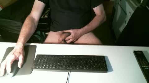 Snapshot of getz62 chatting on January 7, 11:33 am getz62 online show from January 7, 11:33 am
