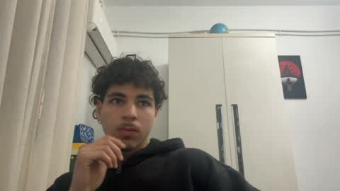 ghilassss online show from April 11, 9:35 am