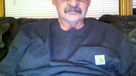 Snapshot of ghost2534 chatting on December 19, 6:23 am ghost2534 online show from December 19, 6:23 am