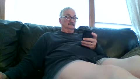 Snapshot of ghost2534 chatting on December 16, 1:00 pm ghost2534 online show from December 16, 1:00 pm