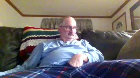 Snapshot of ghost2534 chatting on February 19, 12:57 am ghost2534 online show from February 19, 12:57 am