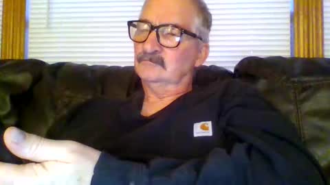 Snapshot of ghost2534 chatting on December 13, 9:52 pm ghost2534 online show from December 13, 9:52 pm