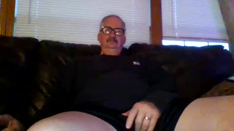 Snapshot of ghost2534 chatting on December 18, 11:56 am ghost2534 online show from December 18, 11:56 am