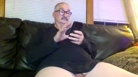 Snapshot of ghost2534 chatting on December 29, 11:50 am ghost2534 online show from December 29, 11:50 am