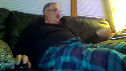 Snapshot of ghost2534 chatting on January 25, 7:17 am ghost2534 online show from January 25, 7:17 am