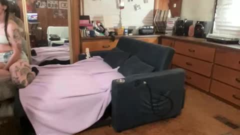 ghostboygbc online show from October 10, 6:07 am