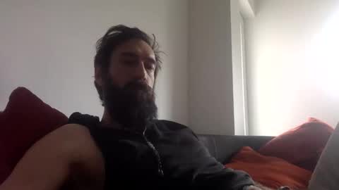 iggy online show from October 13, 11:38 am