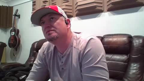 Snapshot of gimmedatdic chatting on December 23, 3:33 pm gimmedatdic online show from December 23, 3:33 pm