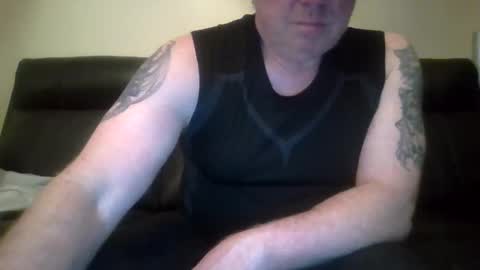 Snapshot of gimmmieoooo chatting on September 11, 7:51 am gimmmieoooo online show from September 11, 7:51 am
