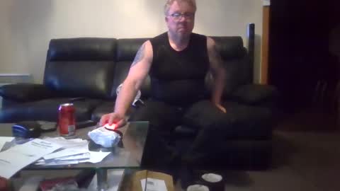 gimmmieoooo online show from October 10, 8:52 am