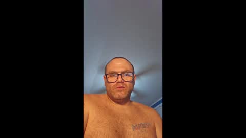 giovanni588929 online show from May 9, 2:45 am