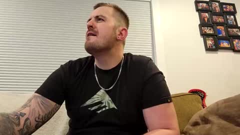 Snapshot of girthylax51 chatting on January 3, 9:05 pm BIG K online show from January 3, 9:05 pm