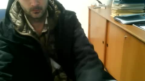 giuseppevai1 online show from March 13, 6:36 pm