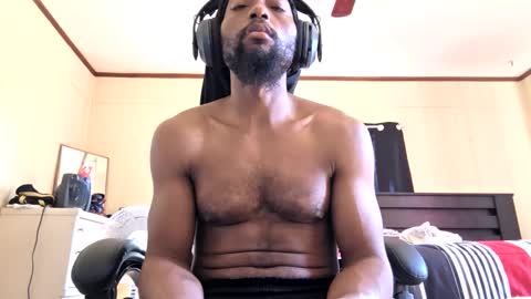 glomightyj online show from March 27, 6:42 pm