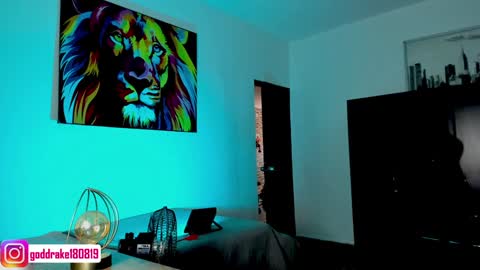 God Drake online show from December 5, 6:45 pm