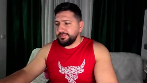 gold_alpha_boy online show from January 6, 6:34 pm