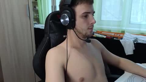 Golden boyyy21 online show from January 9, 9:14 am