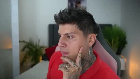 goldenatlasx online show from February 14, 6:36 pm