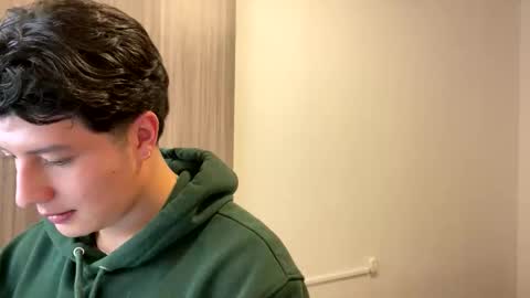 goldenknight33 online show from October 9, 4:01 pm