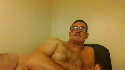 Snapshot of goldenone59 chatting on September 28, 10:52 pm goldenone59 online show from September 28, 10:52 pm
