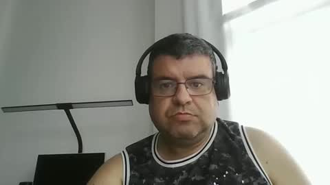 gomezgonz5 online show from September 23, 2:49 pm