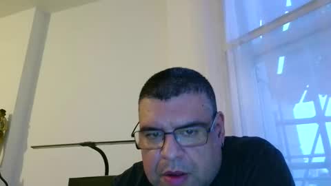 gomezgonz5 online show from September 29, 5:42 pm