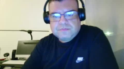 gomezgonz5 online show from October 2, 7:29 pm