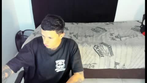 Snapshot of goodboy69i chatting on January 23, 8:45 pm goodboy69i online show from January 23, 8:45 pm