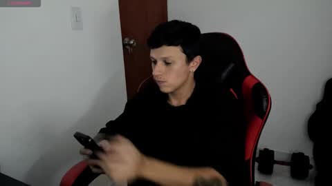 Snapshot of goodboy69i chatting on September 10, 11:47 pm goodboy69i online show from September 10, 11:47 pm