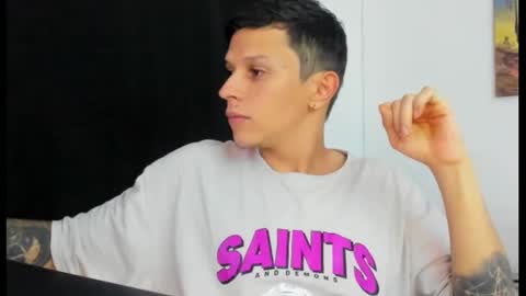 Snapshot of goodboy69i chatting on February 28, 9:44 pm goodboy69i online show from February 28, 9:44 pm
