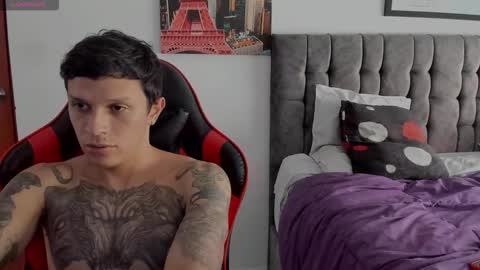 Snapshot of goodboy69i chatting on September 20, 7:47 pm goodboy69i online show from September 20, 7:47 pm