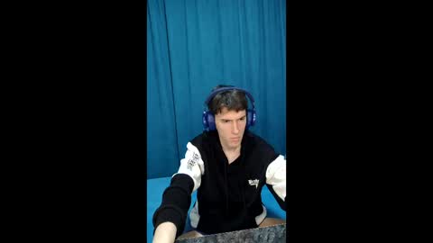 Luca online show from April 2, 2:58 pm