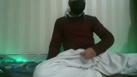 Arab Pronstar online show from January 28, 9:40 pm