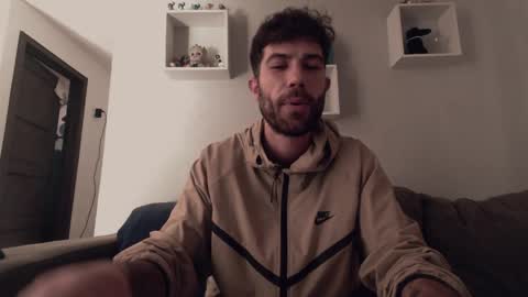 gottalovelatinas online show from April 8, 5:32 pm