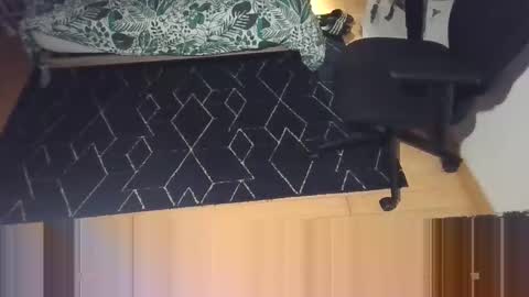 goura2000 online show from October 13, 9:43 pm