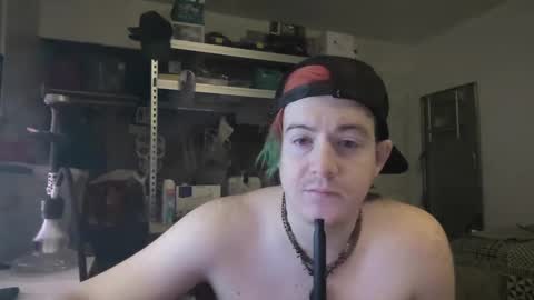 Snapshot of grabmybutt420 chatting on January 6, 1:09 am grabmybutt420 online show from January 6, 1:09 am