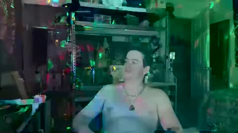 Snapshot of grabmybutt420 chatting on March 8, 7:02 am grabmybutt420 online show from March 8, 7:02 am